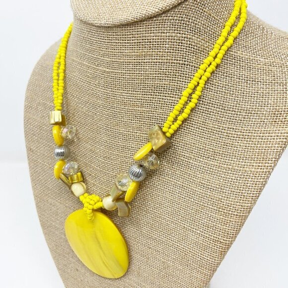 Large Yellow Disk Pendant on Yellow Beaded Necklace - Picture 3 of 6